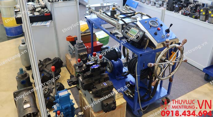hệ thống lái thủy lực tàu thủy